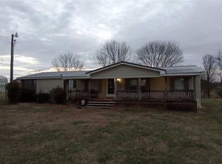 5052 Jones Ln, Lafayette, TN 37083