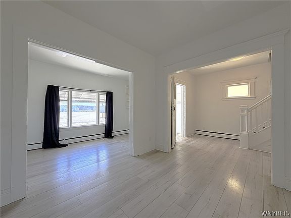 4th image of 874 Hertel Ave