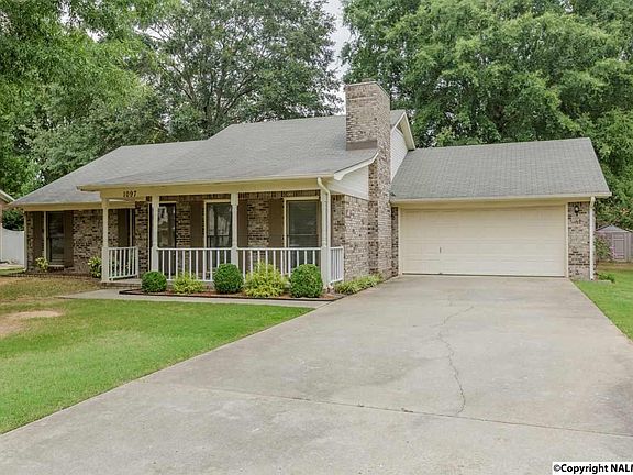 2nd image of 1097 Leeward Dr SE