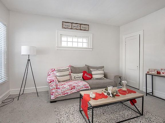 3rd image of 1559-1561 Cordova Ave #1