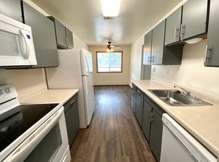816-820 24th Ave S #16, Moorhead, MN 56560