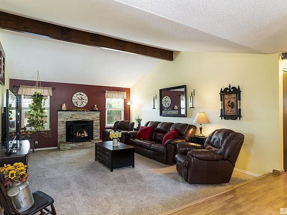 2nd image of 3317 Saratoga Ct