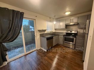 9041 N Saint Louis Ave, Portland, OR 97203
