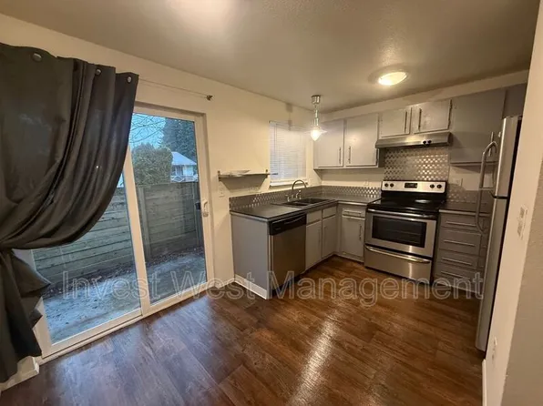 9041 N Saint Louis Ave, Portland, OR 97203