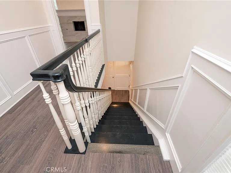 328 W 7th St — Photo 27
