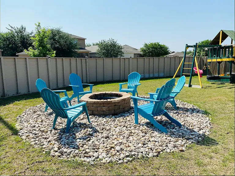 6402 Underwood Way — Photo 28
