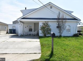 140 N Ensign Dr, Little Egg Harbor, NJ 08087