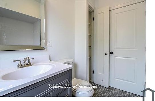 4th image of 5709 W Superior St #2