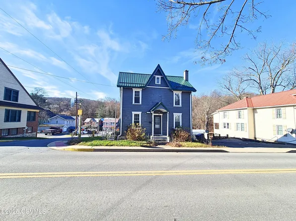 47 N Main St, Montgomery, PA 17752