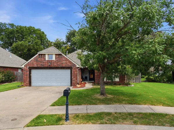 26479 Vintage Trace Dr, Claremore, OK 74019