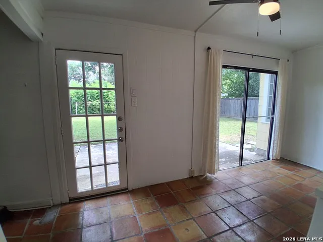315 W Ridgewood Ct — Photo 16