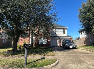 910 Wynfield Dr, Deer Park, TX 77536