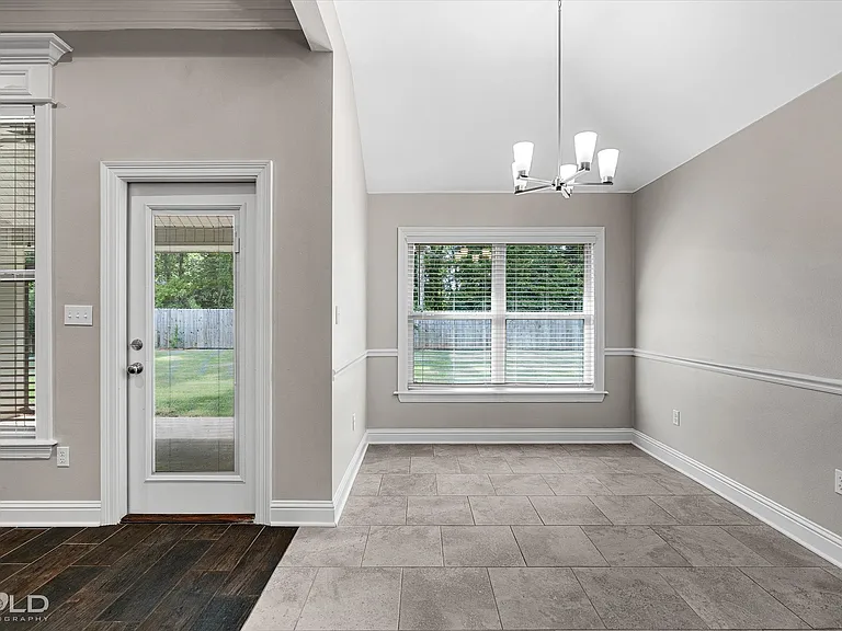 3351 Grand Lake Dr — Photo 19