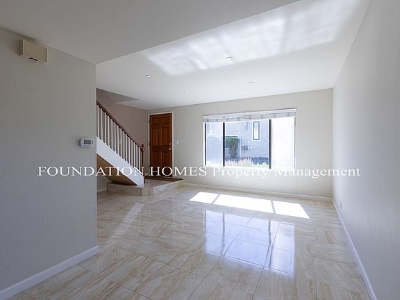2nd image of 200 Rockport Way