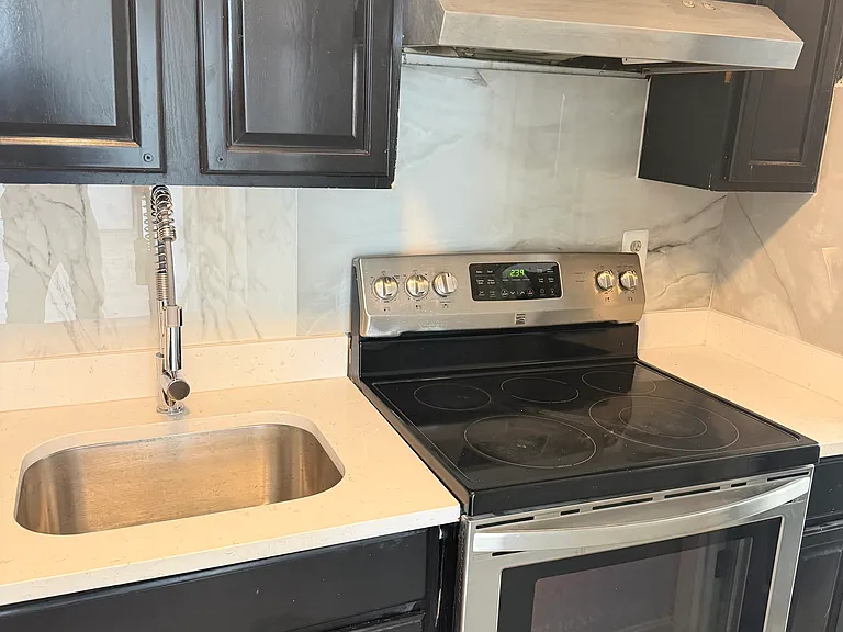 1401 Acushnet Ave #2 — Photo 4
