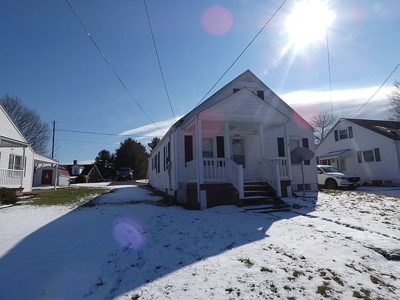 2nd image of 226 W Coyner Ave