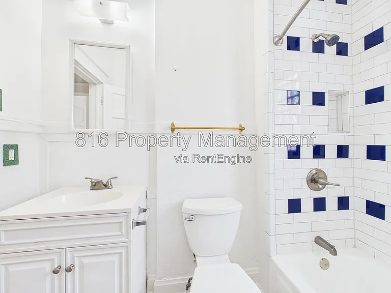 4008 Charlotte St #1 — Photo 17