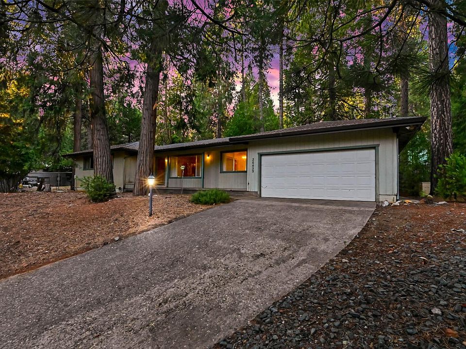 1st image of 26459 Parkwood Dr