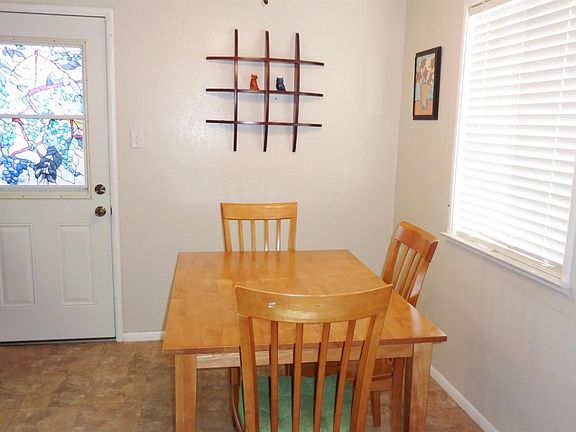 5th image of 231 W Carolyn Dr
