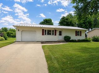 214 Terrace View Dr, Litchfield, MN 55355