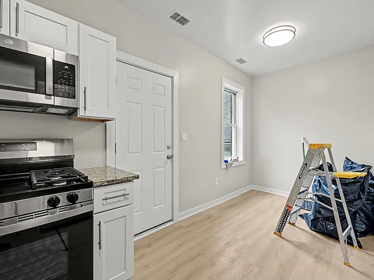 253 Mill St #2 — Photo 20