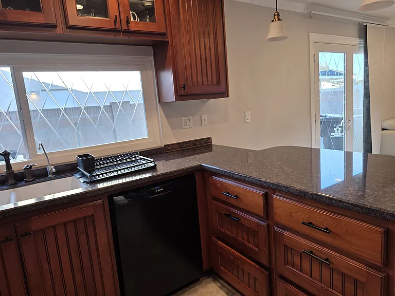 2833 E Alden Pl — Photo 23