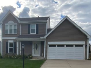 507 Southwood Cir, Streamwood, IL