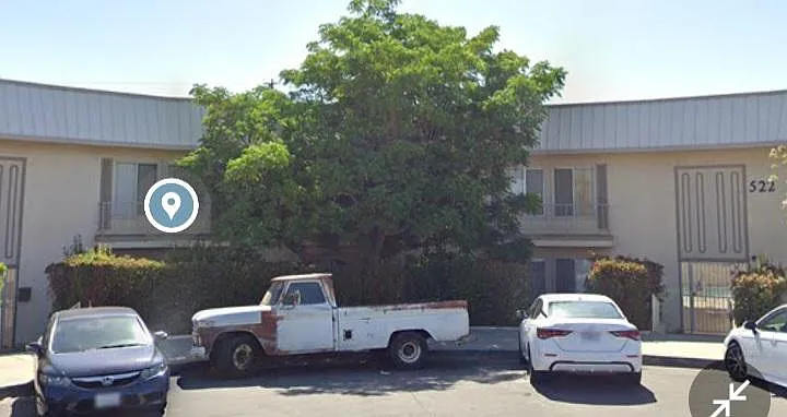 522 E Avenue Q5 — Photo 3