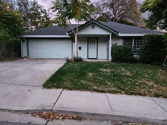 3rd image of 144-148 Huntley Ave #148