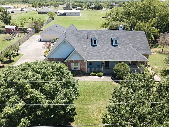 5th image of 1050 River Oak Dr