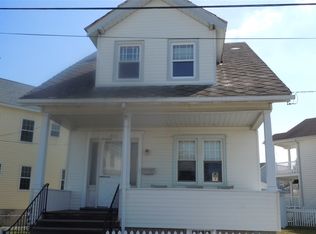 5717 Lake Rd, Wildwood Crest, NJ 08260