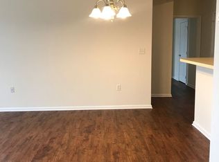 100 Westbrook Dr #B-104, Swedesboro, NJ 08085