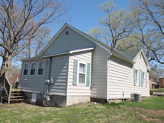 5th image of 204 S Brady St