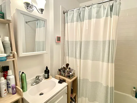 Rented by Brooklyn Heights Real Estate Inc | media 6