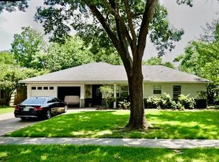 809 Woodstock St, Bellaire, TX 77401
