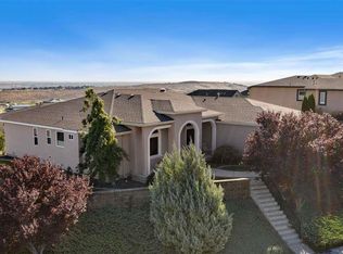 1256 White Bluffs St, Richland, WA 99352