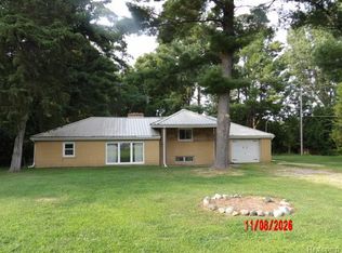 9384 Birch Run Rd, Millington, MI 48746