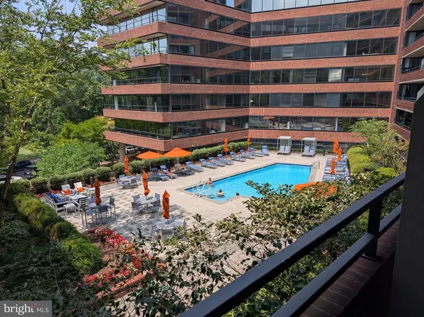 2555 Pennsylvania Ave NW APT 408, Washington, DC 20037
