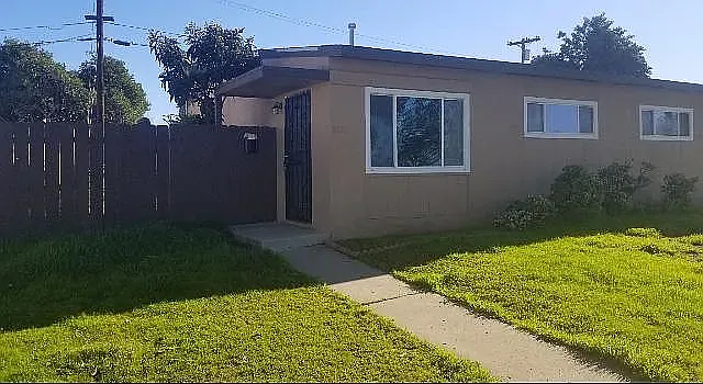 2 bed, 750 sqft, $2,745 — Photo 1