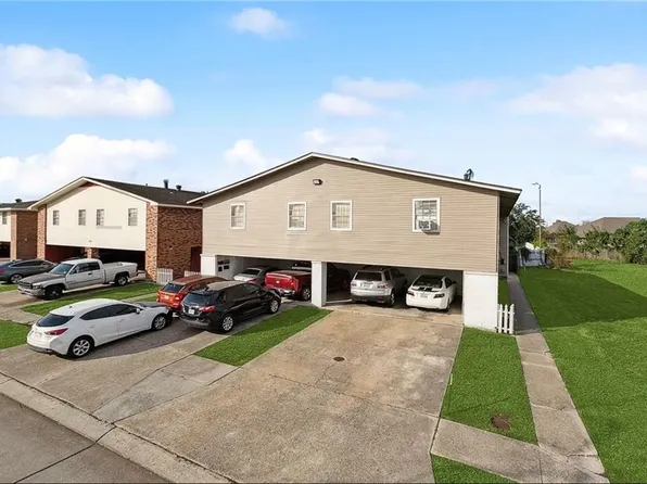 904 W Monterey Ct, Gretna, LA 70056