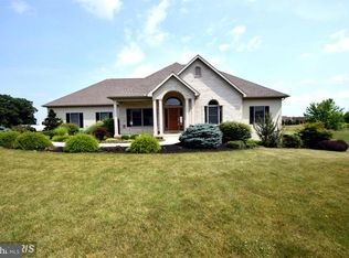 1665 Walker Rd, Chambersburg, PA 17202