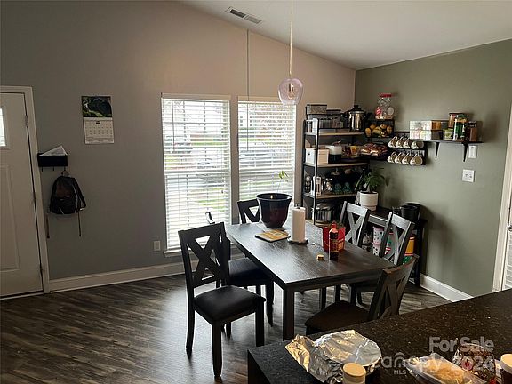 2nd image of 3015 Salmon River Dr