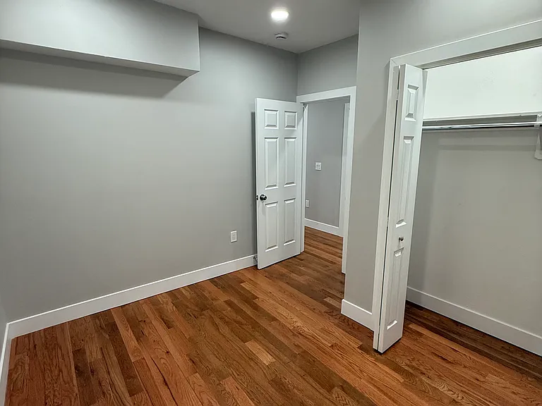 66 Waverly St #3 — Photo 12