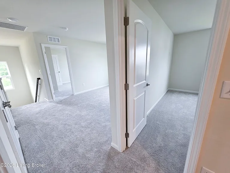 8300 Fairmount Rd — Photo 31