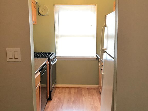 5th image of 9467 Fairfax Blvd APT 104