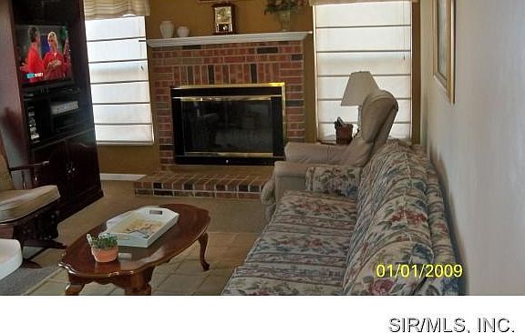 5th image of 136 Catalpa Dr