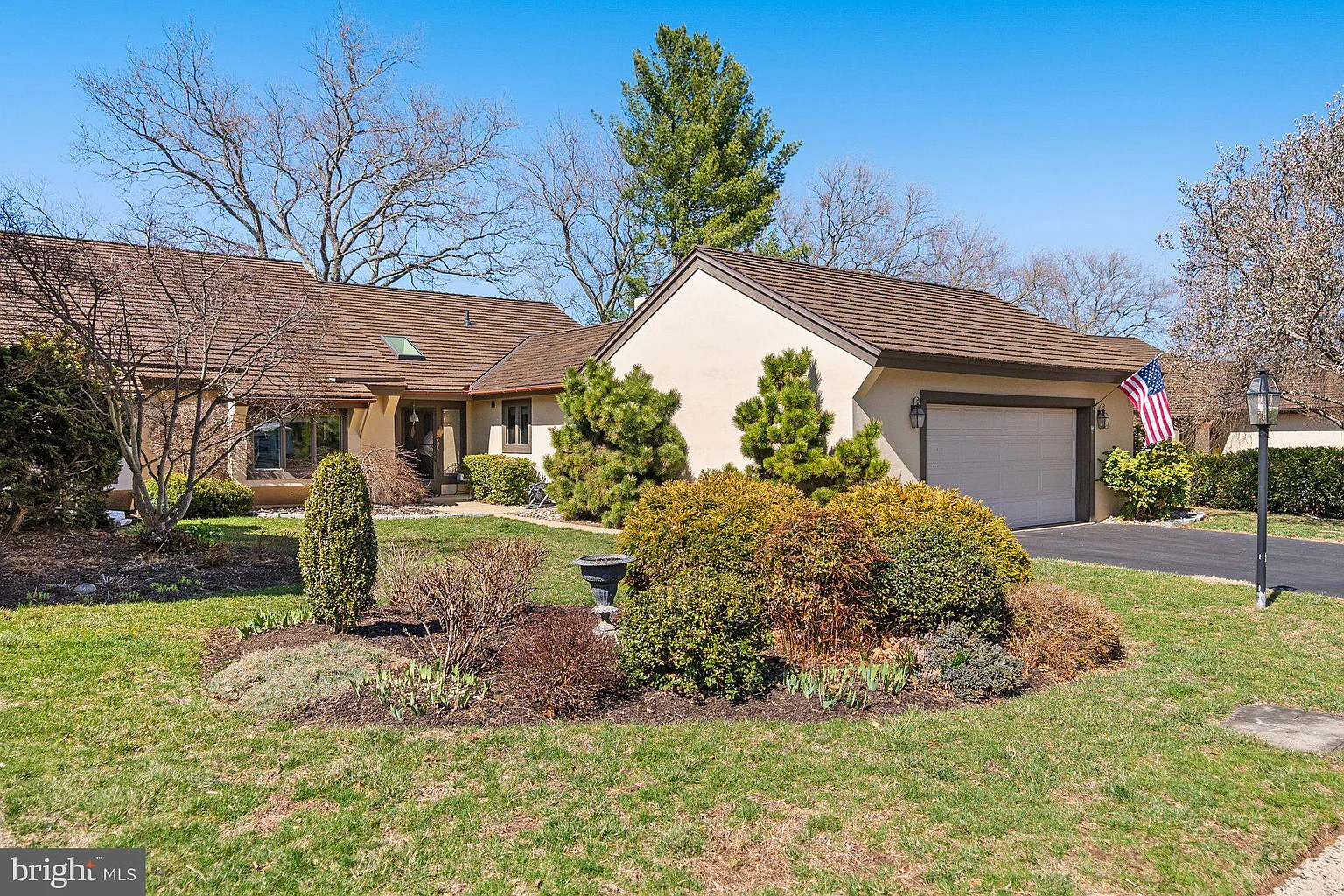 15 Springhouse Ln photo 1