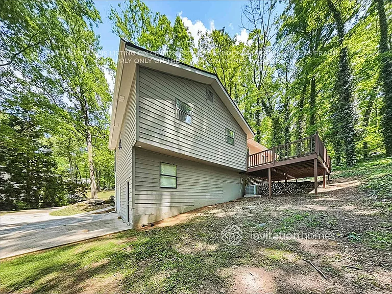 1023 Lakewood Dr — Photo 18