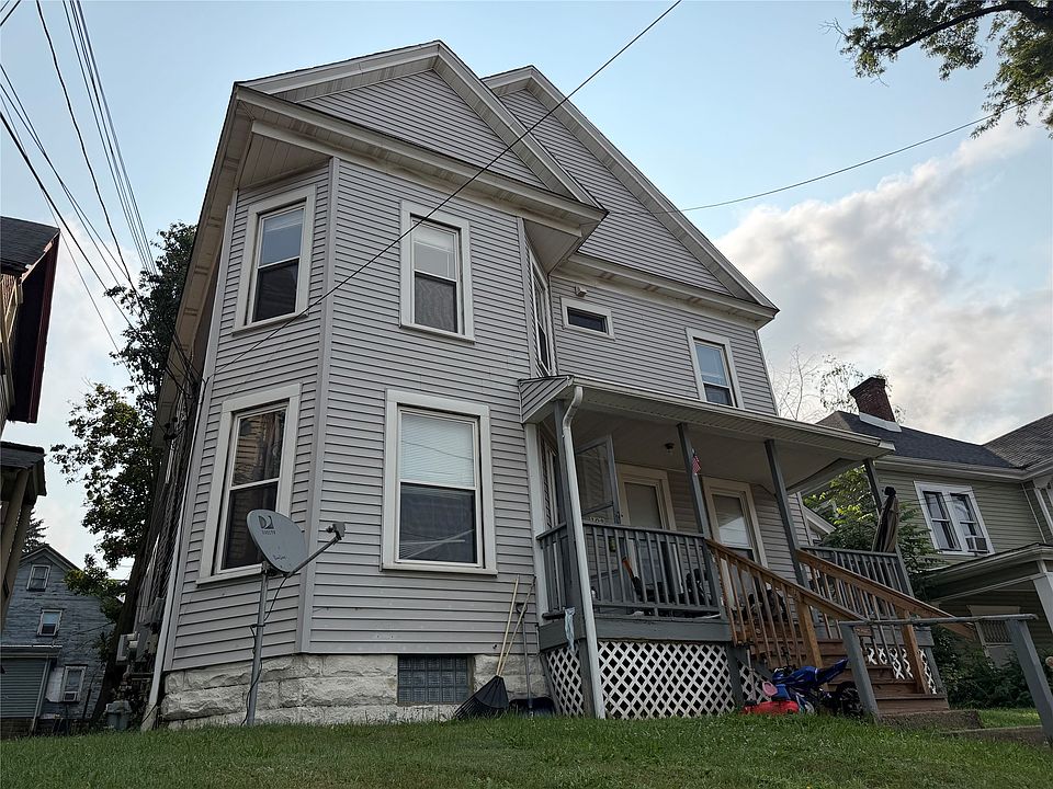 1st image of 709 Baldwin St