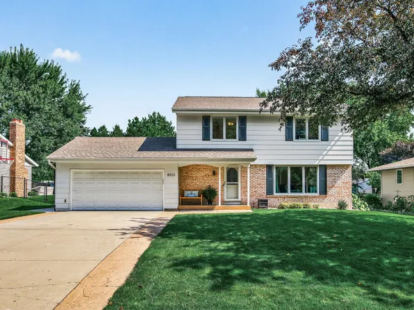 8023 Dakota Ave, Chanhassen, MN 55317